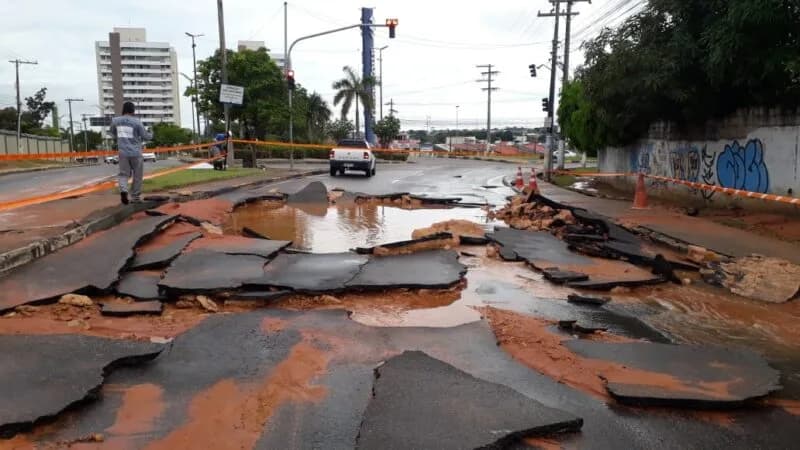 Reparo em adutora deve ser concluído ainda neste sábado, afirma concessionária