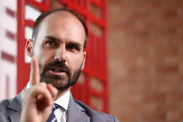 Eduardo Bolsonaro diz que Trump foi ‘estratégico’ ao elogiar Lula na ONU