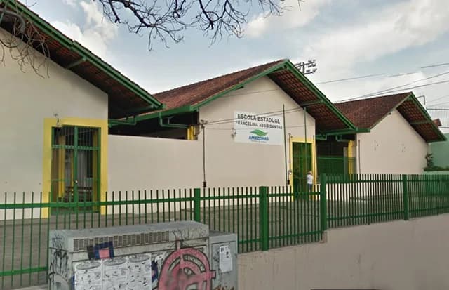 Estudante de 13 anos é pego com drogas dentro de escola no Alvorada