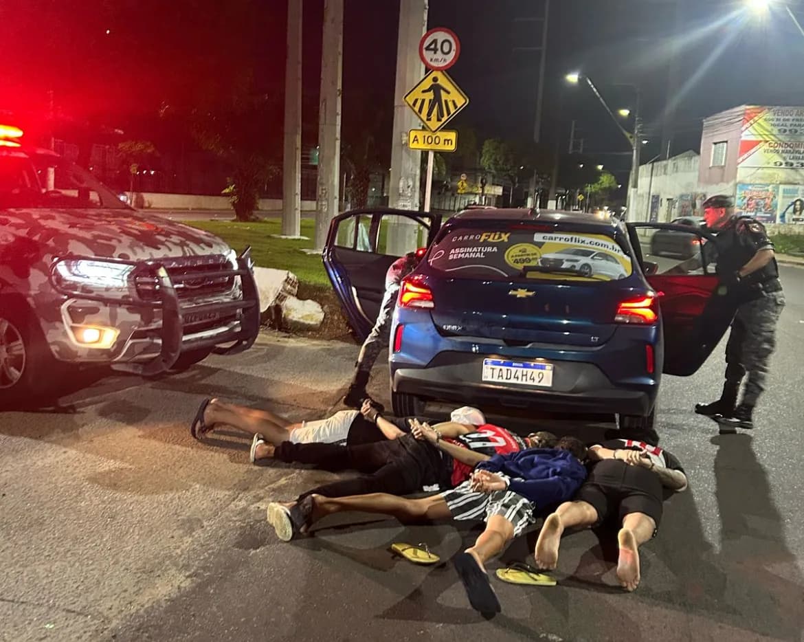 TERROR: Motorista de APP é sequestrado e ameaçado com terçado por adolescentes em Manaus