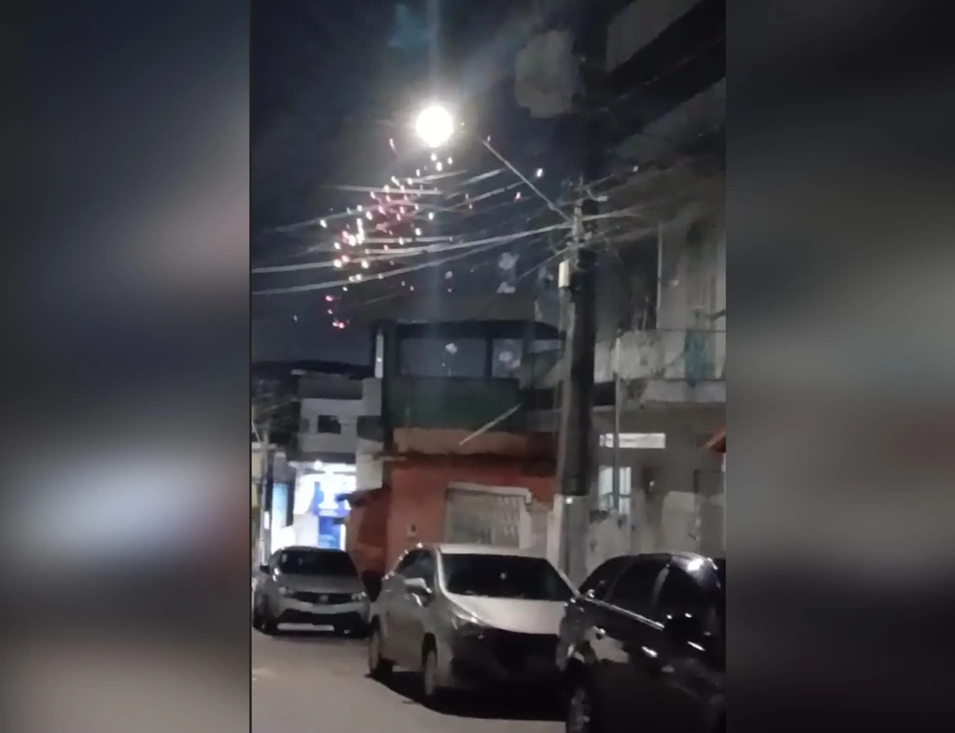 VÍDEO: Queima de fogos em Manaus seria em comemoração de membro da facção &#8216;CV&#8217;