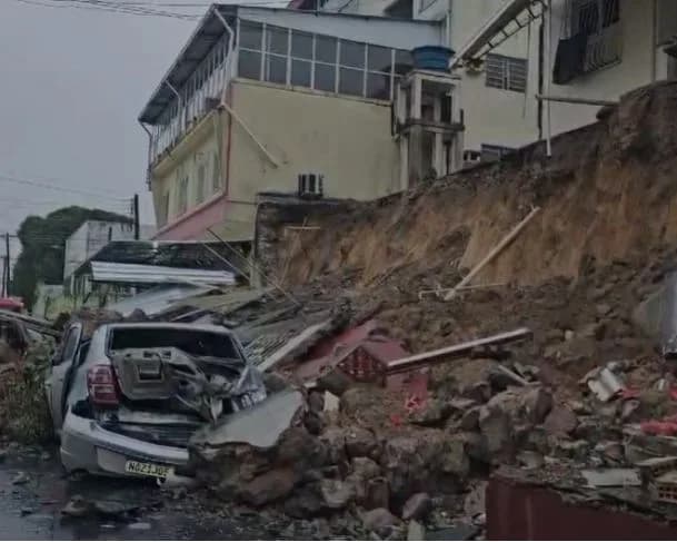 Temporal em Manaus: Prefeitura registra 14 ocorrências em decorrência das chuvas