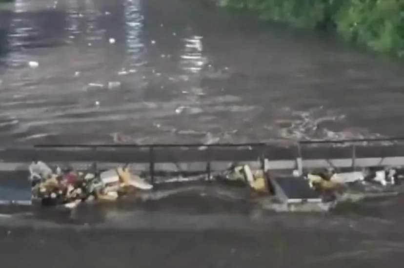 VÍDEO: Corpo é encontrado ‘boiando’ em igarapé no Novo Aleixo