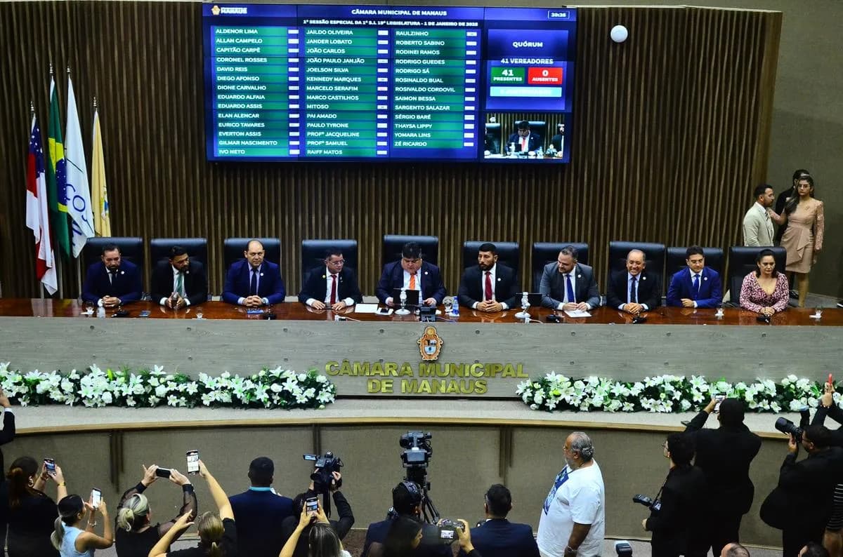 David Reis deixa sessão plenária para ir à Audiência no Ministério Público sobre o concurso da CMM