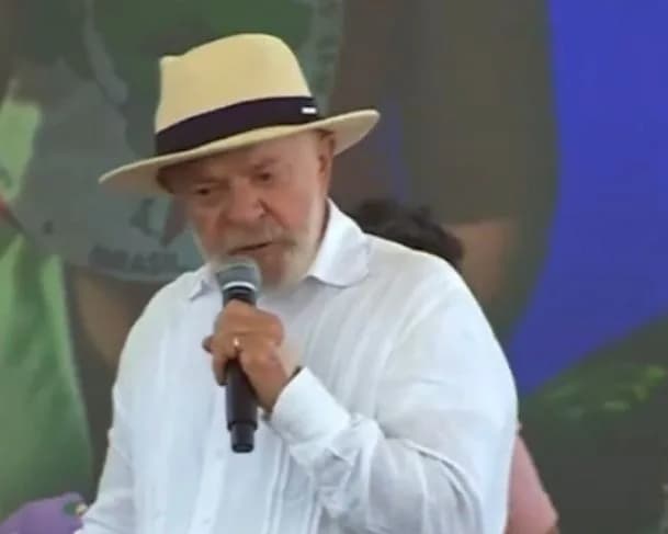 “Eu ainda não encontrei uma galinha pedindo aumento pelo ovo”, discursa Lula sobre alta dos alimentos