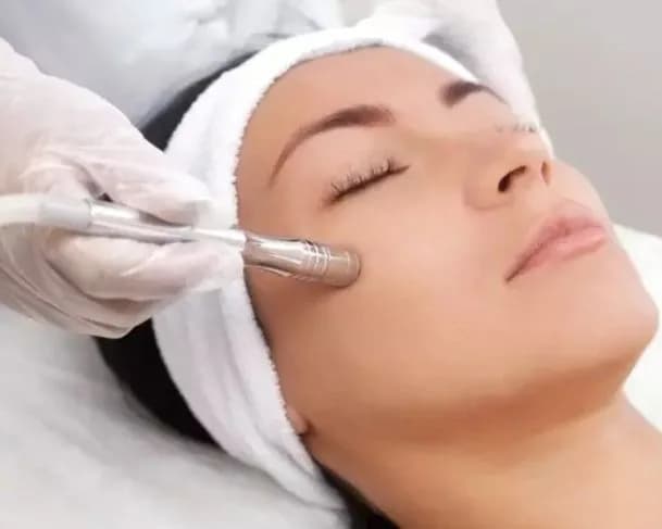 Esperma de salmão: conheça o mais novo tratamento estético facial usado pelas celebridades