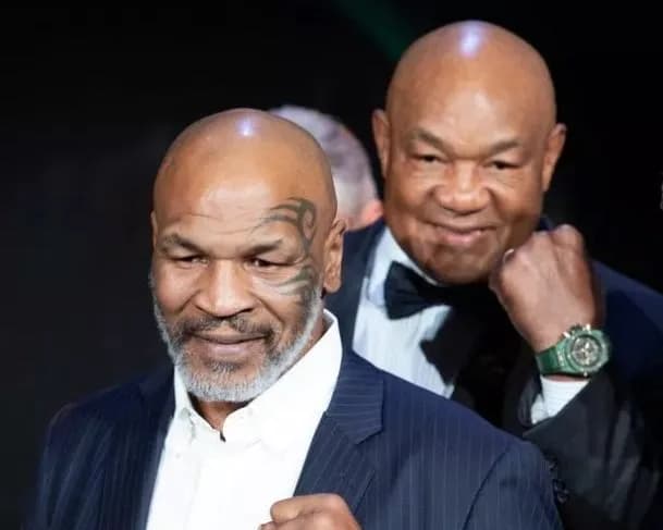 Mike Tyson lamenta morte de ex-boxeador George Foreman