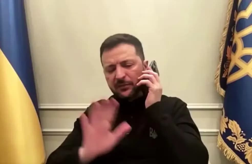 VÍDEO: Zelensky “dá um corte” em Macron durante entrevista; “Posso te ligar em 15 minutos?”