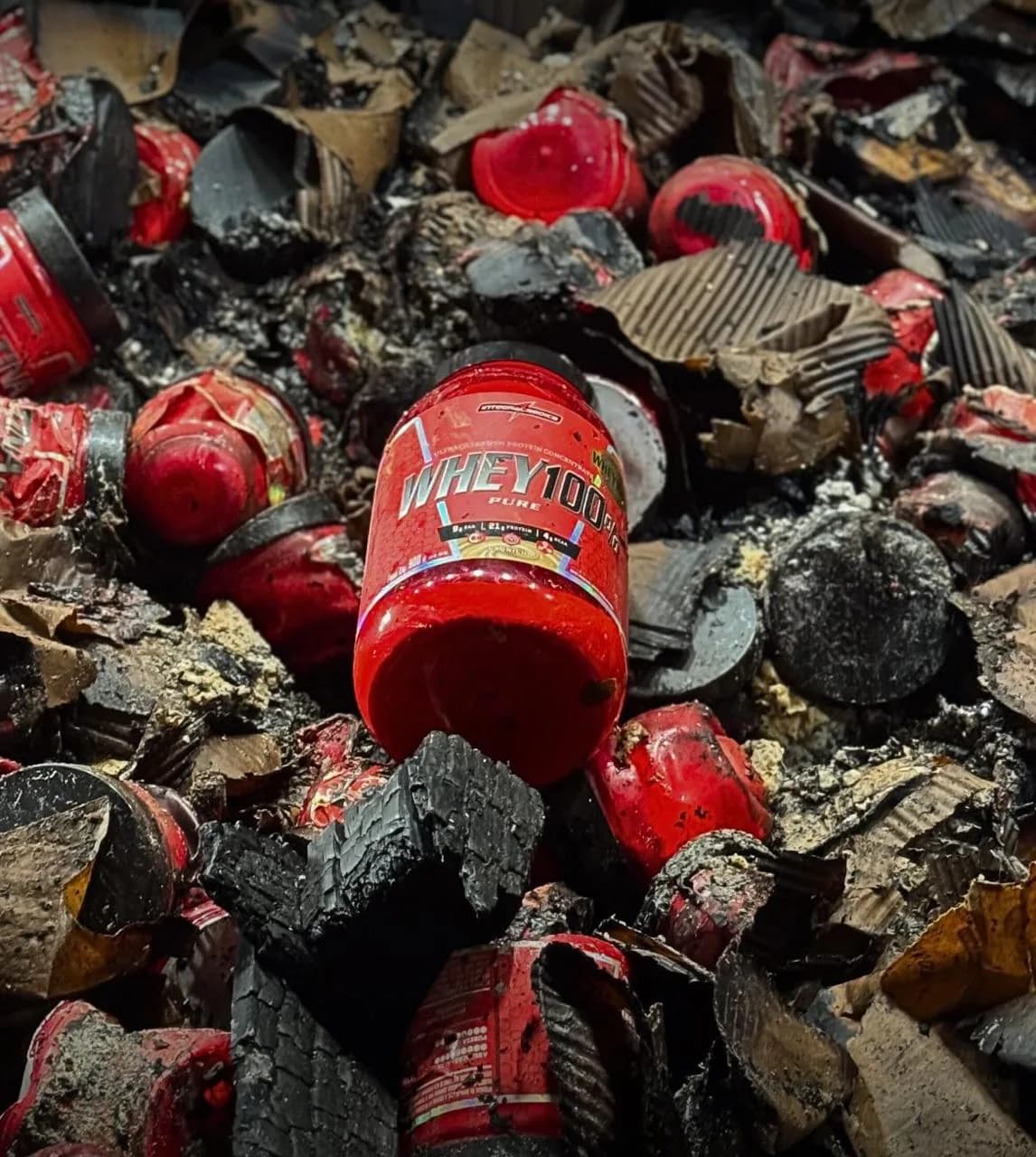 “Infelizmente uma grande tragédia”: empresário mostra destruição na loja Body Monster causada por incêndio em Manaus