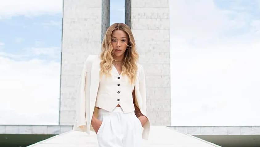 Erika Hilton recebe visto dos EUA com gênero masculino e dispara: “Agenda política de ódio”