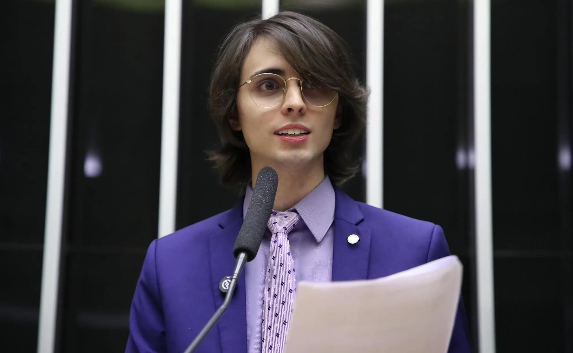 Deputado Amom alerta que nova tarifa dos EUA ameaça empregos na Zona Franca de Manaus