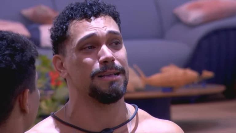 BBB 25: Vinicius faz revelação sobre sexualidade e brothers tem reações surpreendentes