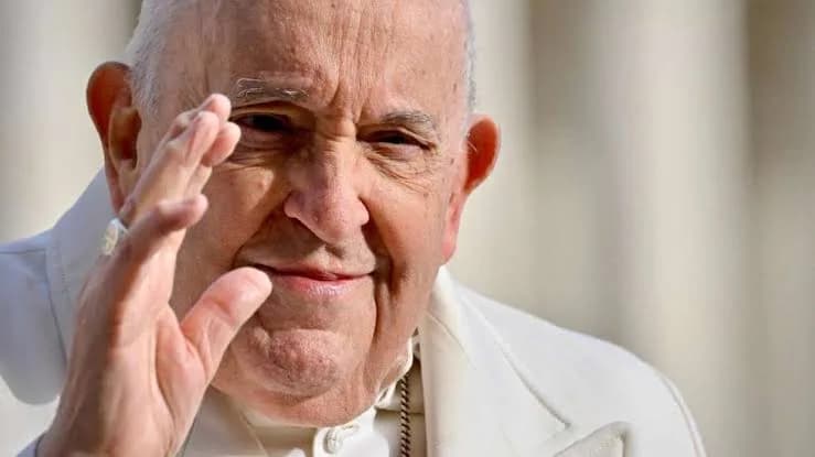 Vaticano confirma: Papa Francisco morreu por AVC e insuficiência cardíaca