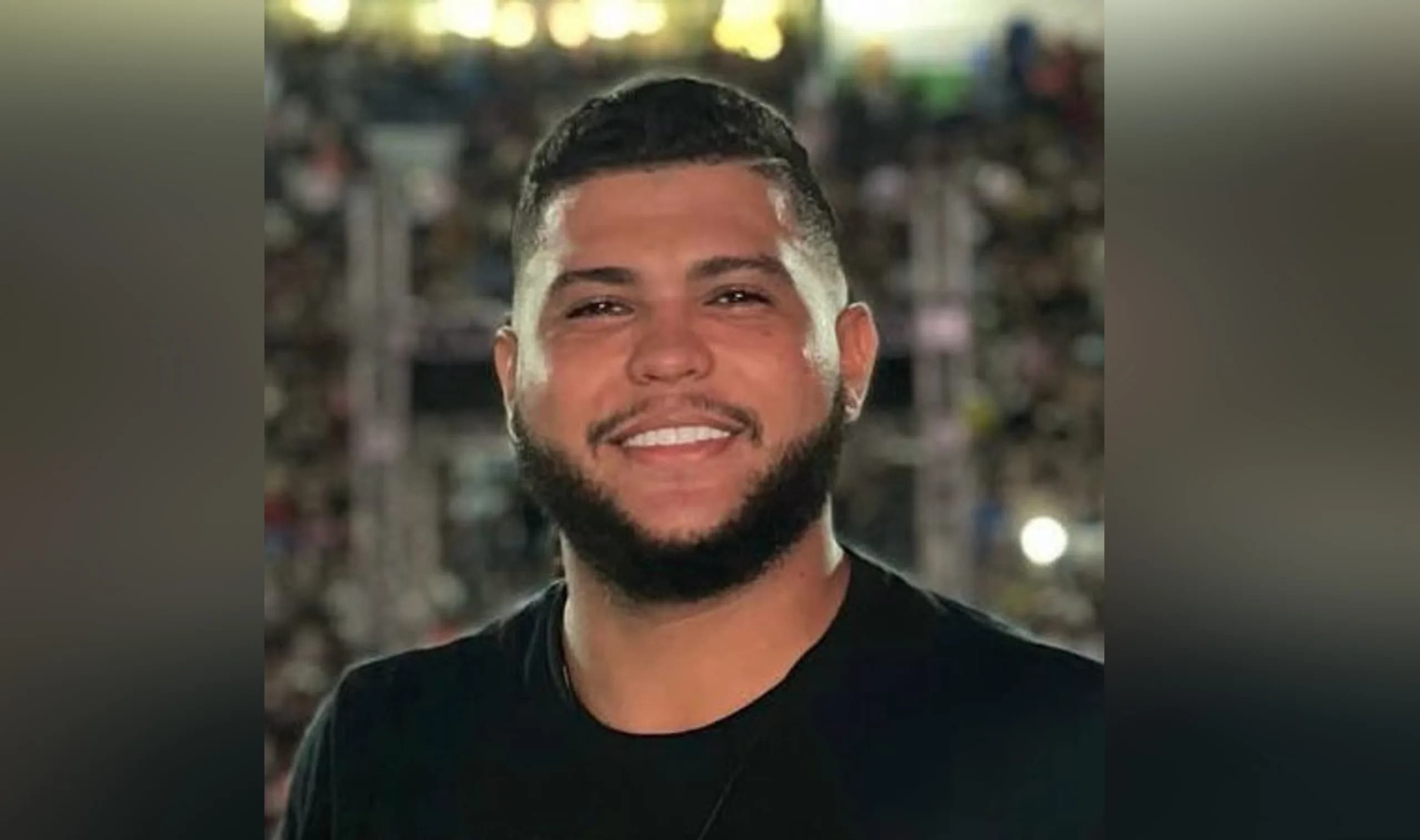 PROCURADO: Justiça decreta prisão de cantor que agrediu e quebrou dentes da esposa em Manaus