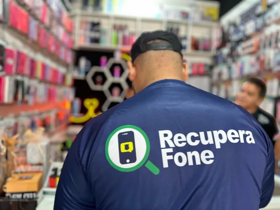 Trio é detido com celulares roubados durante operação em assistências técnicas da zona leste de Manaus