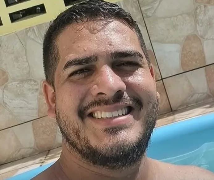 Motociclista morre ao cair de moto e bater a cabeça em Rio Preto da Eva