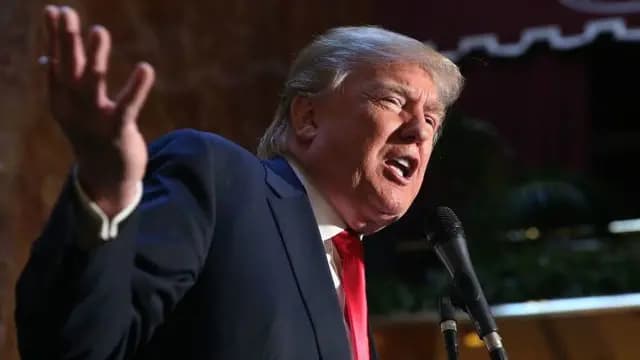 Trump eleva tarifas para 125% contra a China e reduz para 10% em outros países