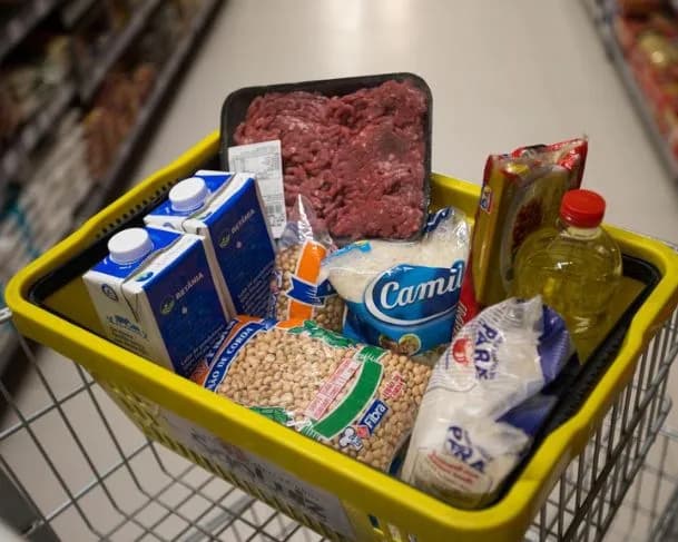 Preços dos alimentos devem cair nas próximas semanas, confirma Ministro da Agricultura