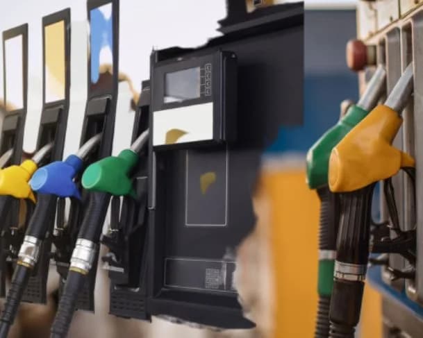 Litro do diesel fica R$ 0,12 mais barato a partir desta sexta (18/4)