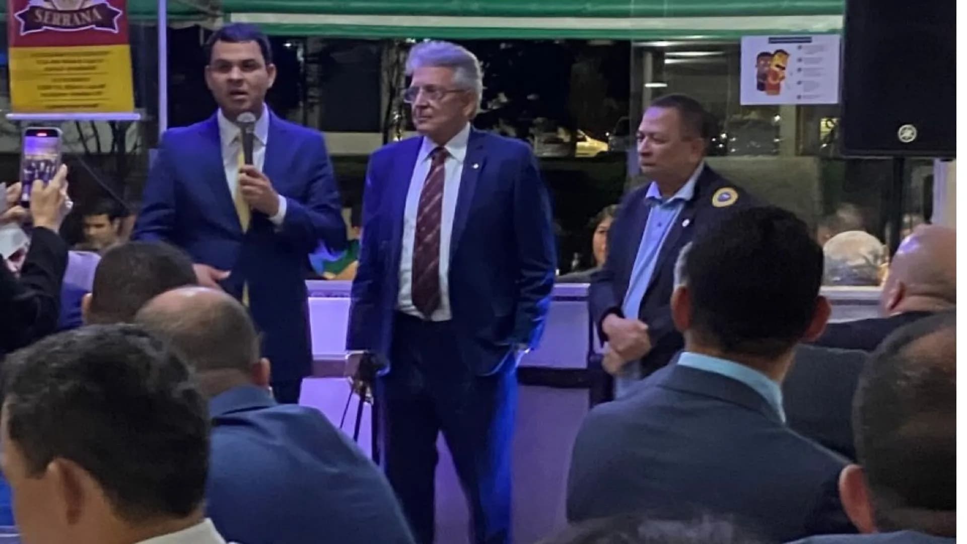 Pauderney e Saullo Vianna aparecem em jantar com possíveis alianças políticas