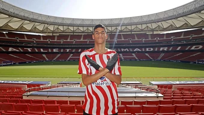 Luva de Pedreiro pede dinheiro a Snoop Dogg para pagar dívida milionária: “Eu tô devendo”