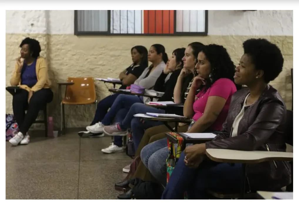 Cursinho popular tem até 6 de maio para inscrição em programa do MEC