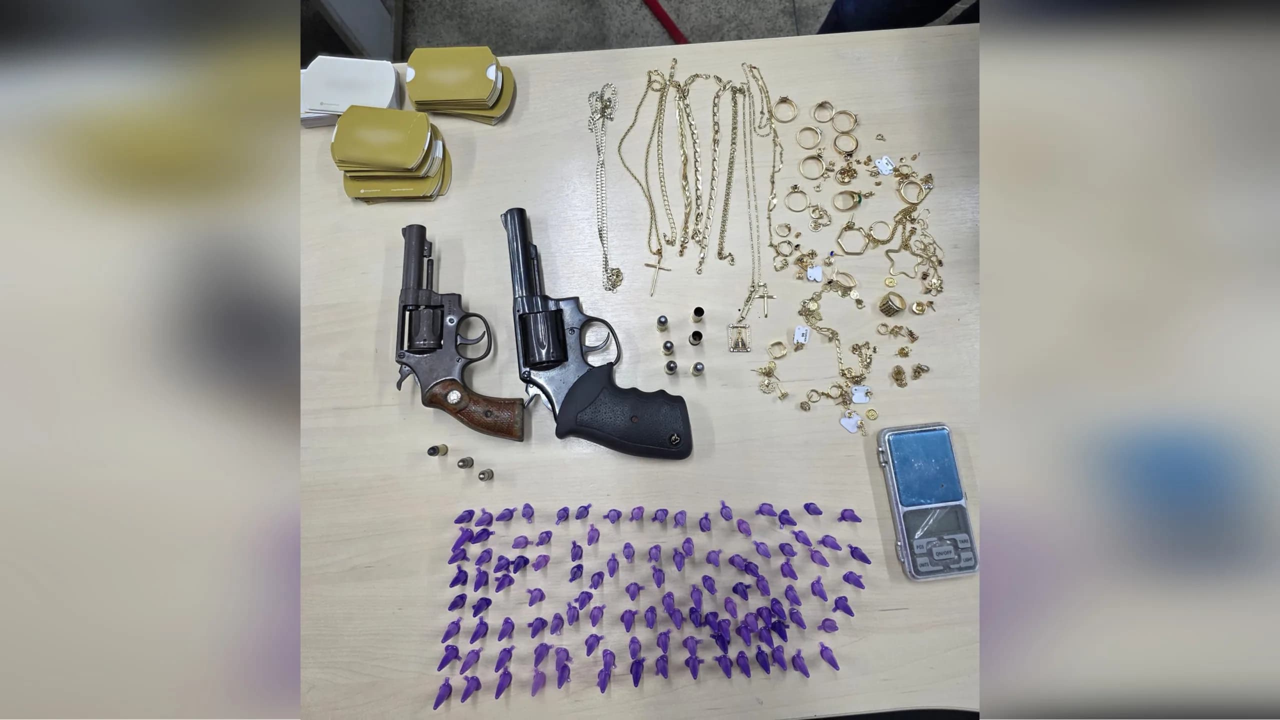 Quadrilha que roubou R$ 180 mil em joias é presa em operação da Polícia Civil em Manaus