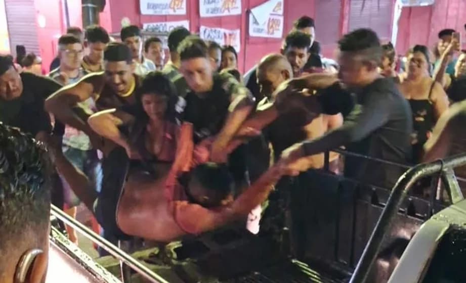 VÍDEOS: Homem é baleado em rua movimentada do Jorge Teixeira