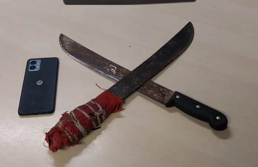 Dupla é detida após tentativa de assalto a ônibus na zona Leste de Manaus