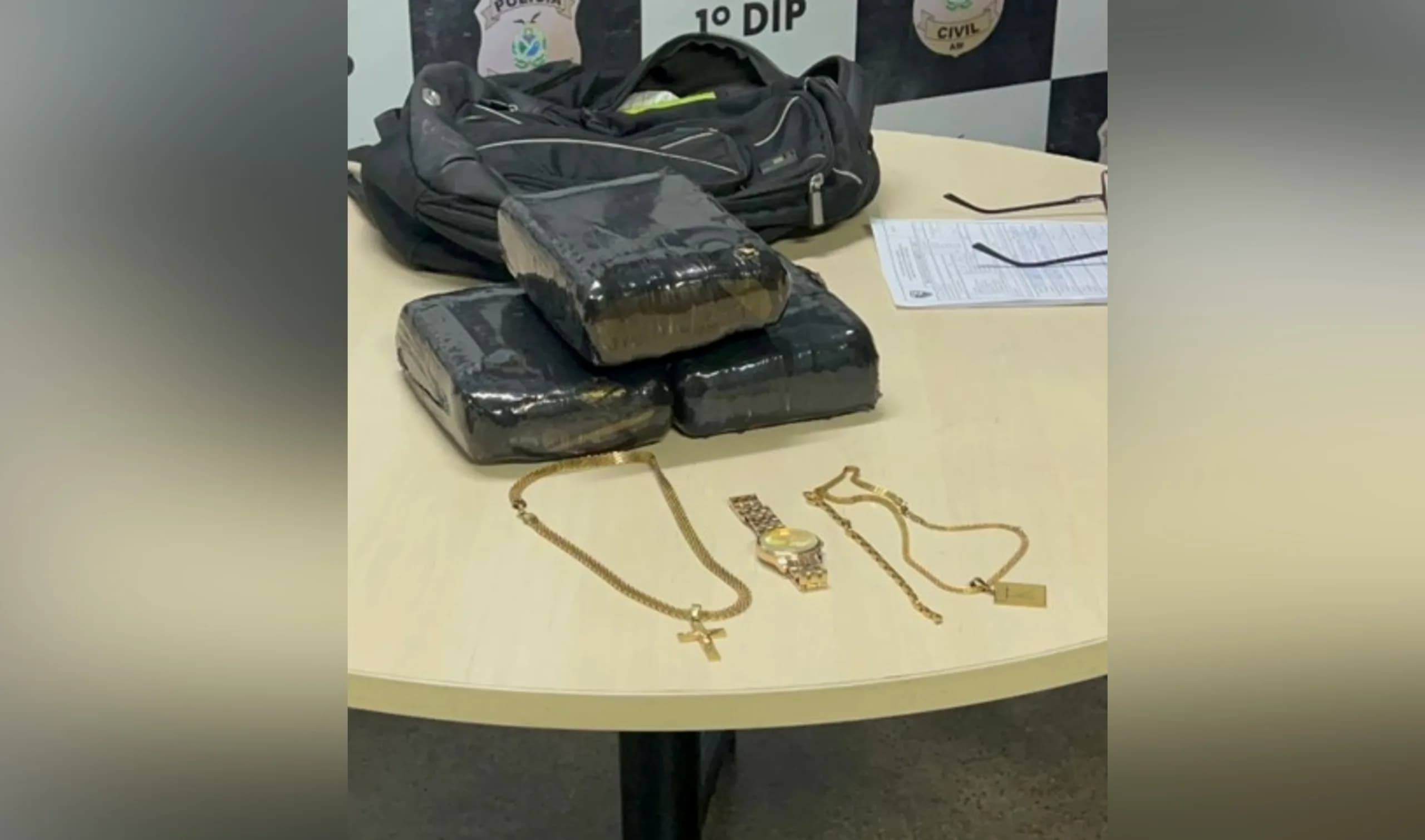 Homem é preso com drogas ao desembarcar de balsa em Manaus