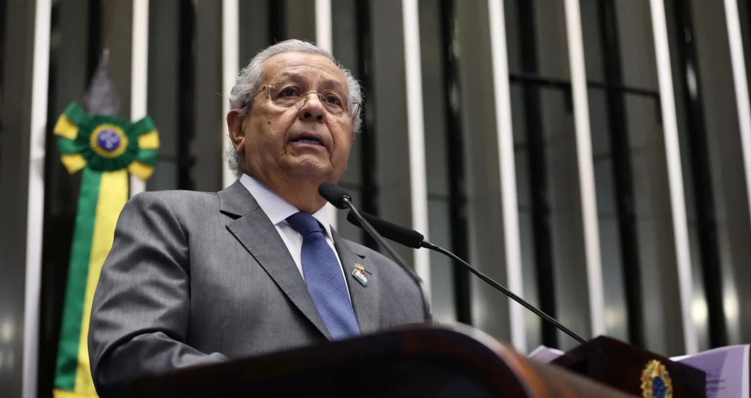 Senador aposentado diz ter sido vítima de descontos indevidos do INSS