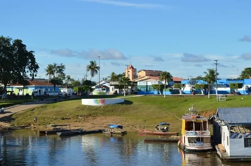 MP denuncia dois professores por crimes sexuais contra alunas em Maraã