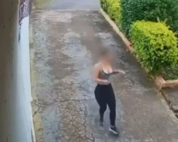 Produtora de conteúdo adulto é sequestrada e forçada a fazer Pix para criminoso