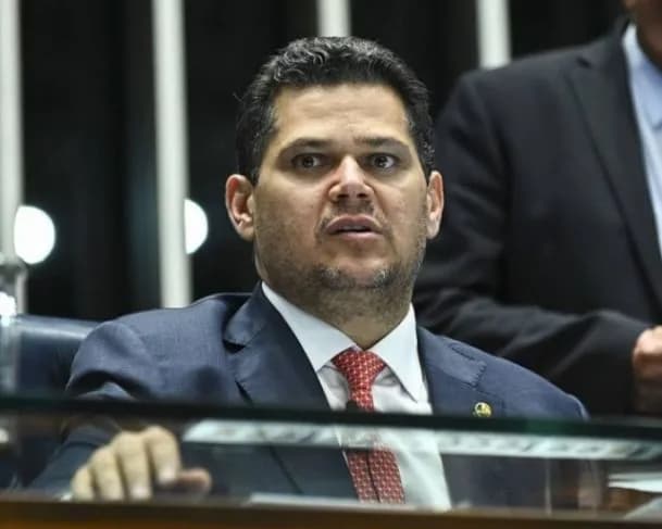 Alcolumbre propõe destinar recursos da ZFM ao interior da Amazônia