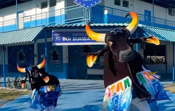 Escola de Arte do Caprichoso recebe R$ 200 mil em recursos durante ação social no Curral Zeca Xibelão