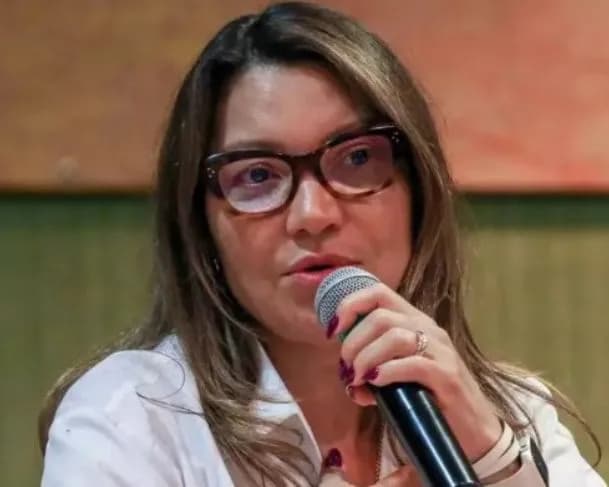 Justiça determina prazo de 20 dias para Governo se explicar sobre gastos públicos com viagens de Janja