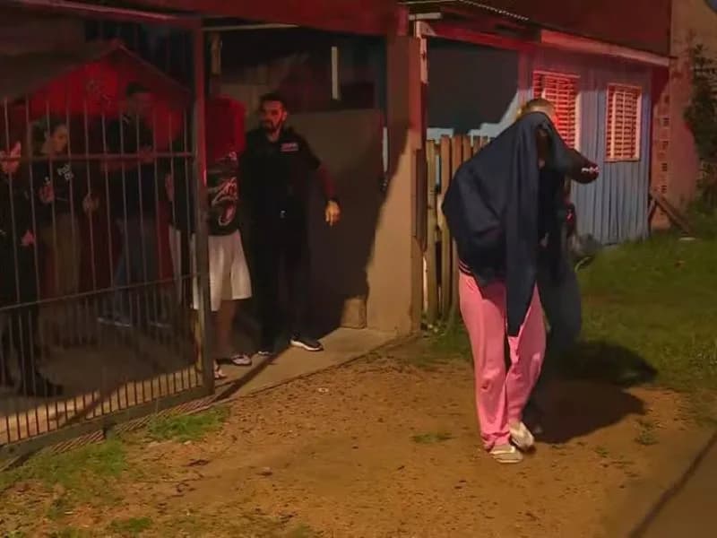 Suspeita de matar irmão durante plano para assassinar a mãe é presa no RS