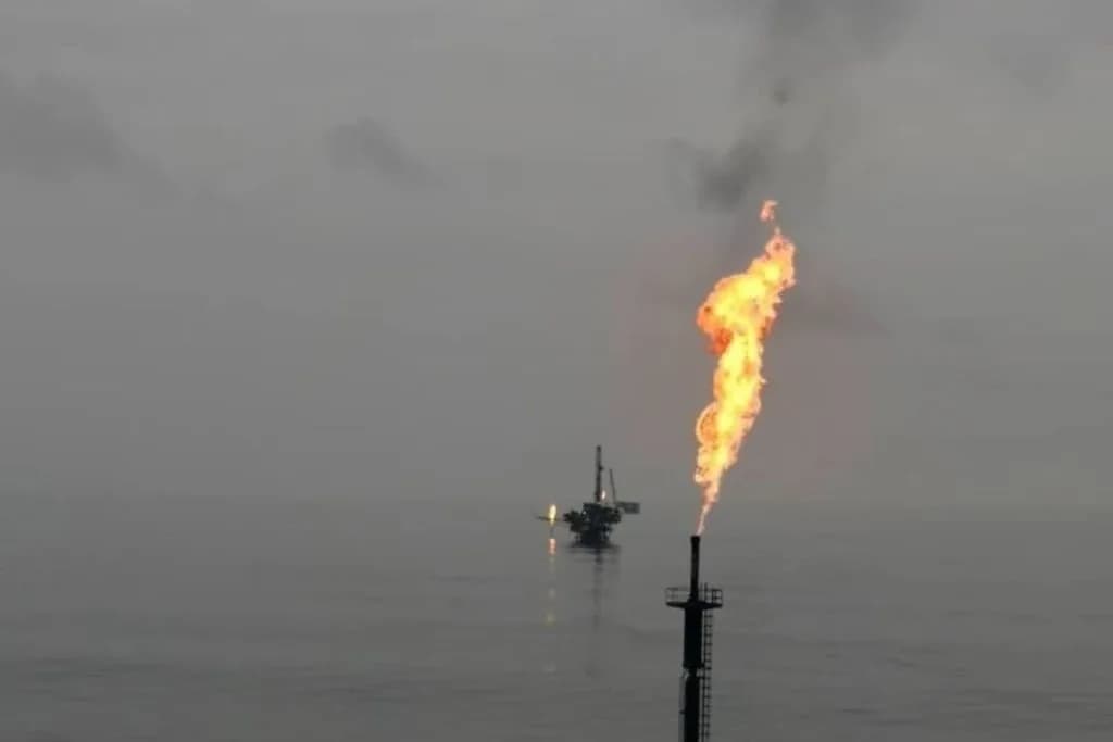 Colisão entre navio do Peru e plataforma de petróleo deixa mortos no rio Amazonas