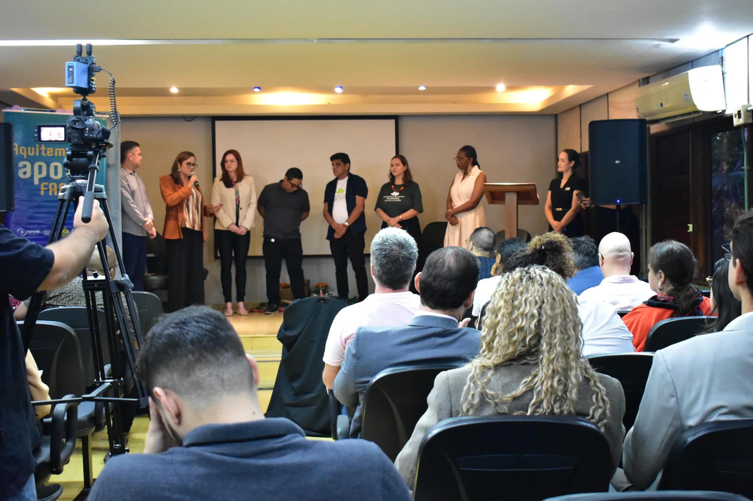 Em parceria com UEA, instituições promovem debates no “Seminário Emergência Climática na Amazônia: Diálogos para a COP30”