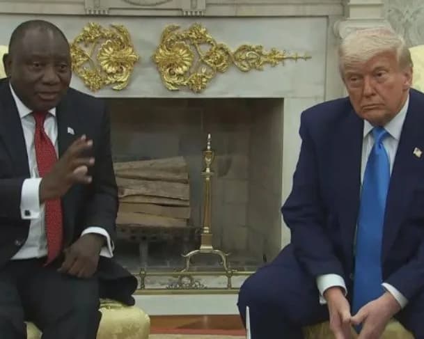 Trump fala sobre “genocídio branco” em encontro com presidente sul-africano na Casa Branca