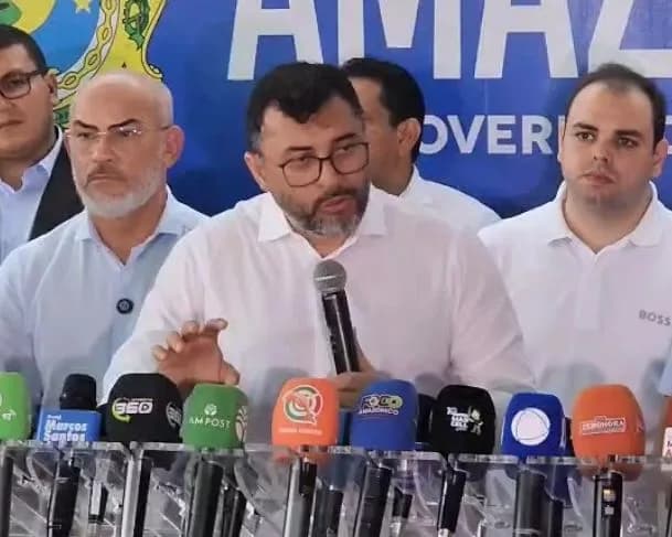 Wilson Lima entrega novos equipamentos para combate a incêndios no Amazonas