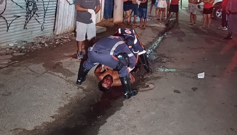 Homem é encontrado ferido em área central de Manaus após possível agressão