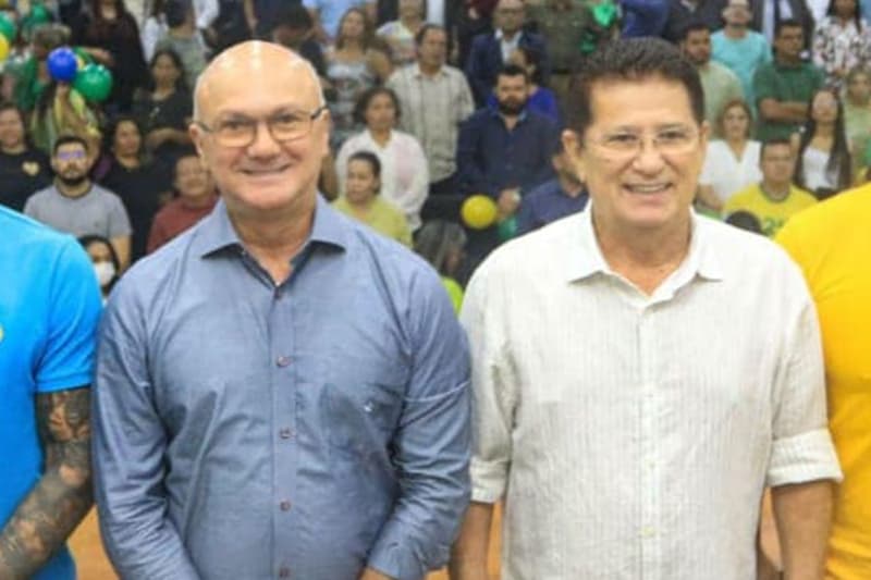 Menezes fala sobre Alfredo: “Tenta se envernizar de direita”