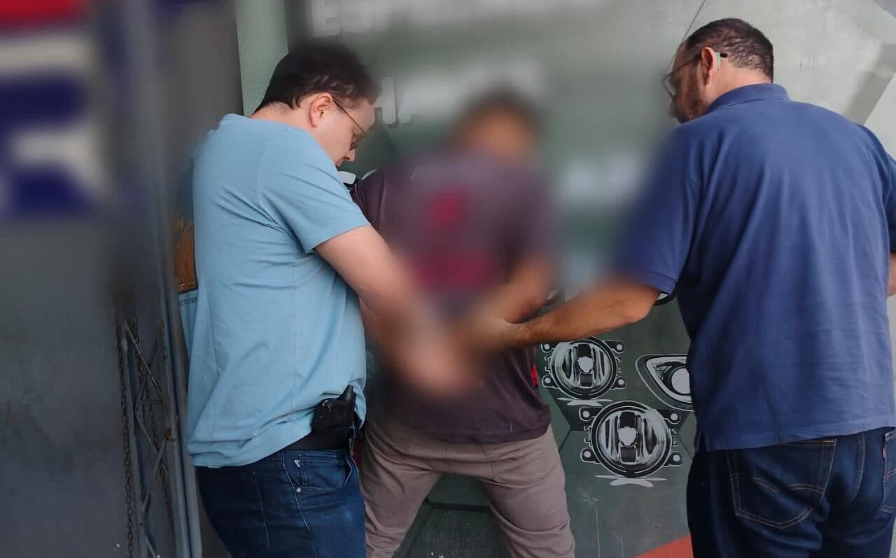 Homem foragido por furtos no interior do AM é capturado durante operação em Manaus