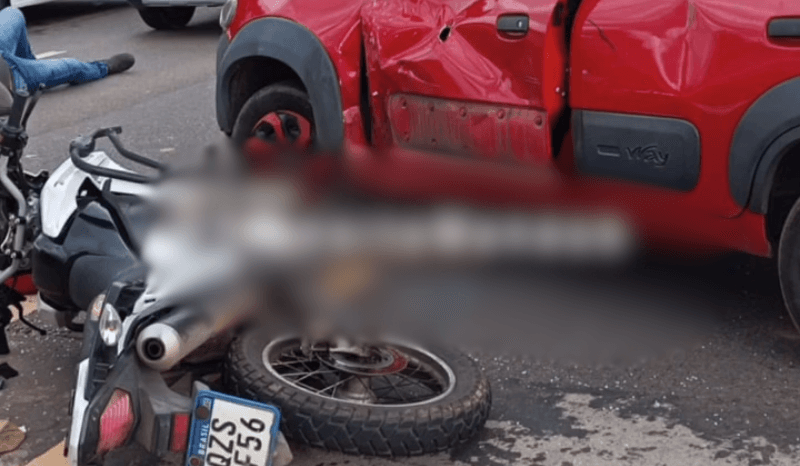 Veículos colidem na Ponte Rio Negro e causam lentidão no tráfego