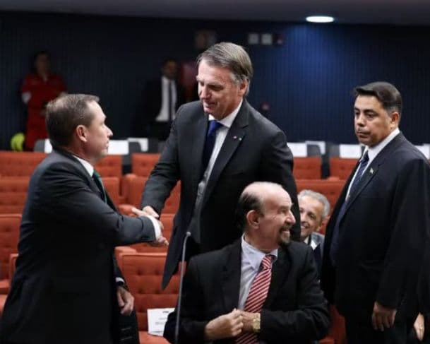 Defesa de Bolsonaro pede ao STF anulação do acordo de delação de Mauro Cid