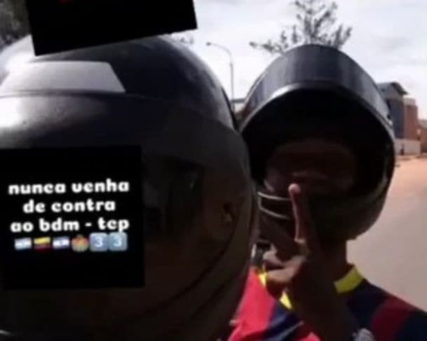 Imagens fortes: facção criminosa executa ”X-Bacon” acusado de trair organização