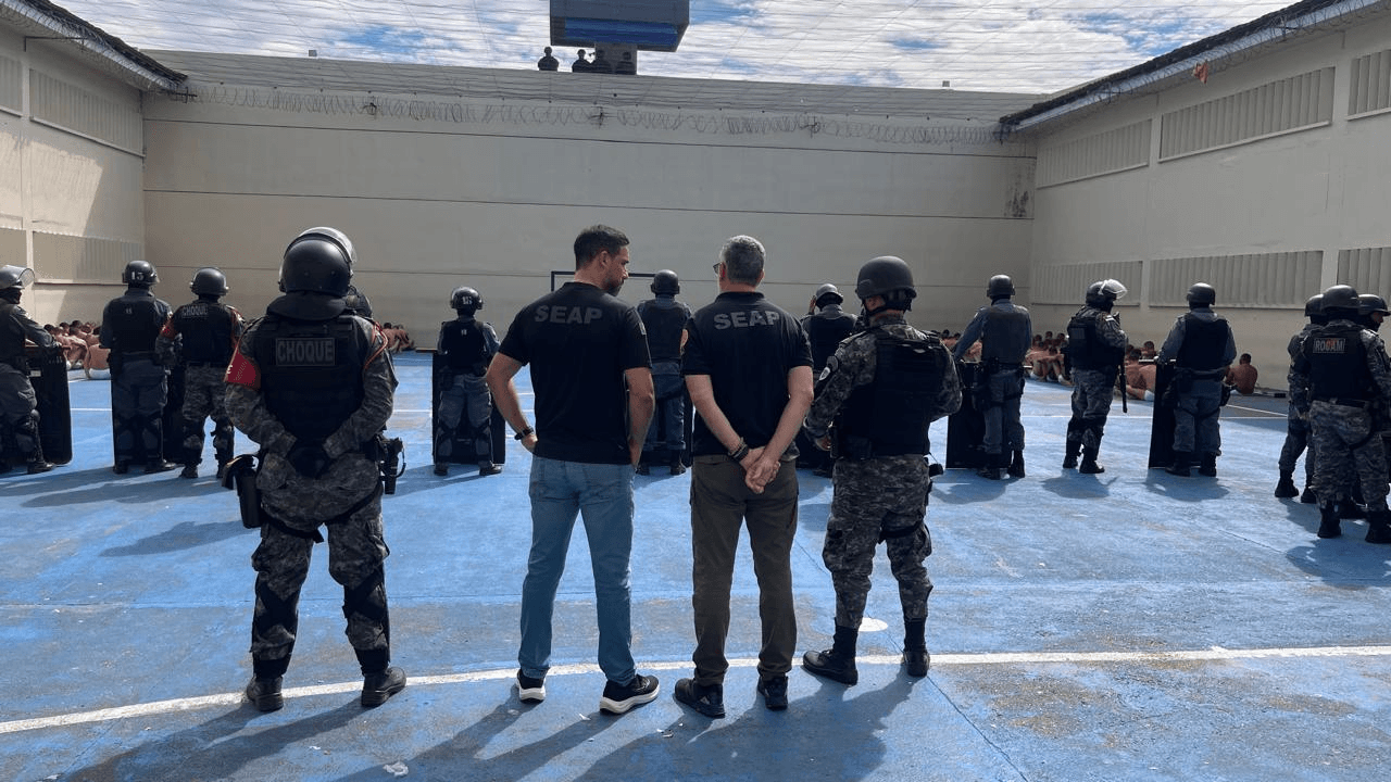Seap faz revista em presídio após morte de detento em Manaus