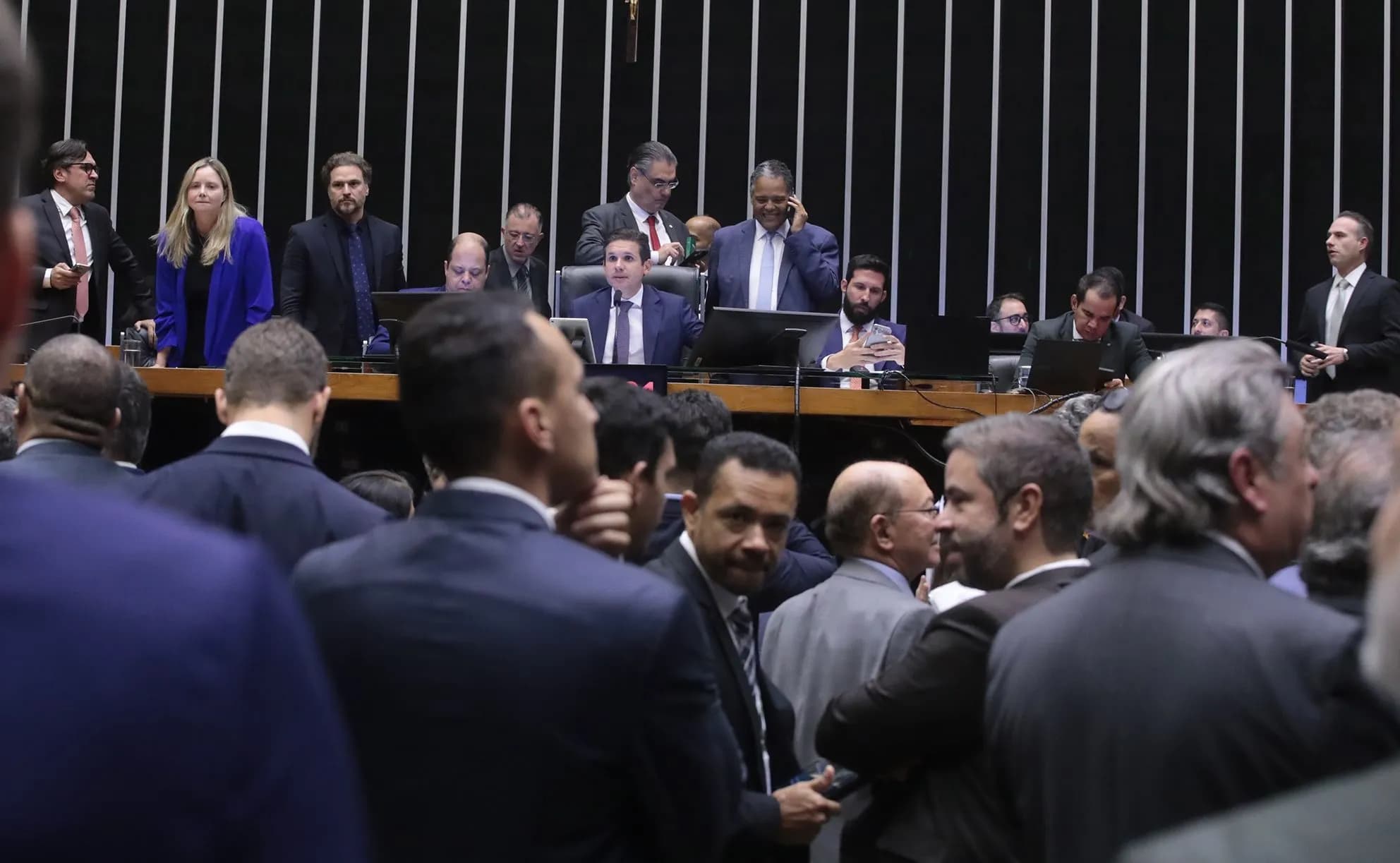 Câmara dos Deputados veta criação de novas zonas francas e mantém exclusividade de Manaus