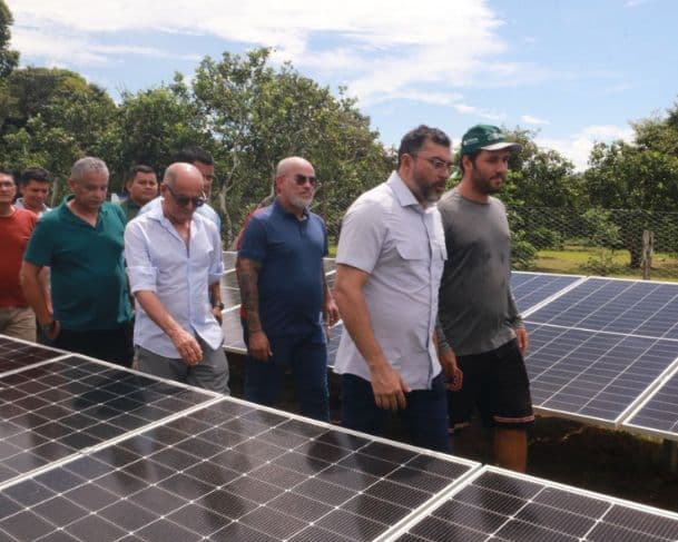 Wilson Lima realiza investimentos na saúde e assistência social em Barreirinha e Urucará